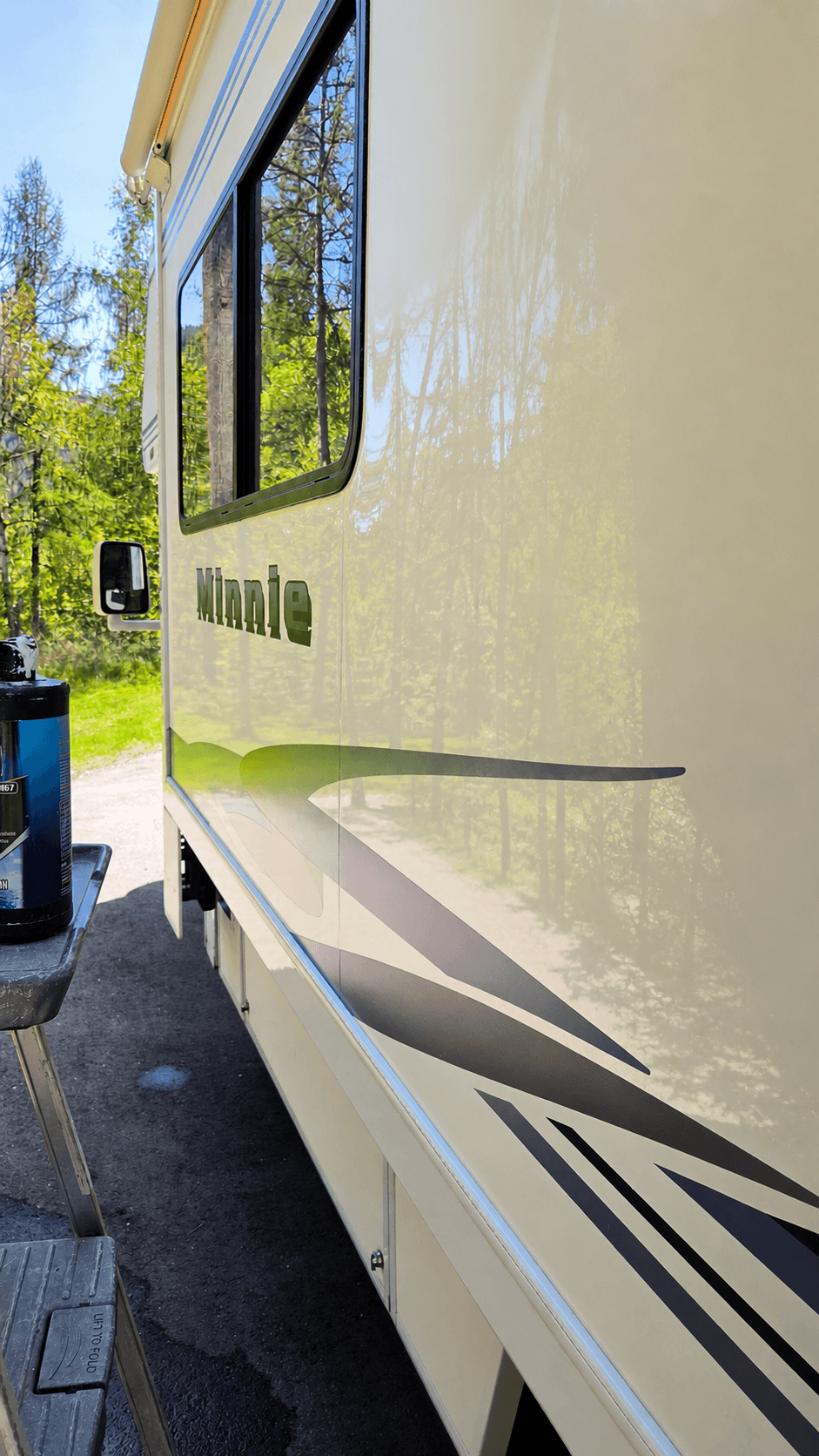 Polished RV exterior after Dr Sudz detailing